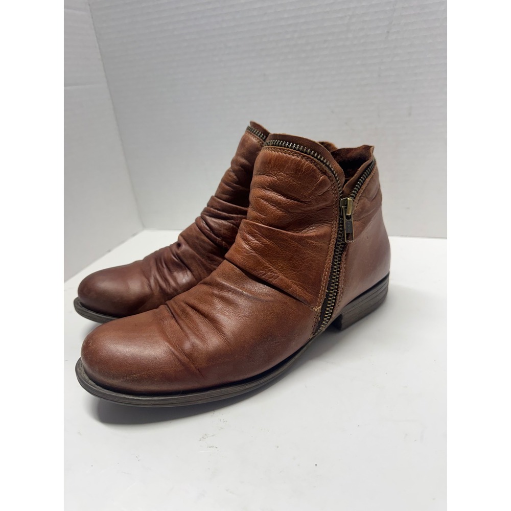 Miz Mooz Brown Leather Ruched Ankle Boots Size 8 Dual Side Zip Low Block Heel
